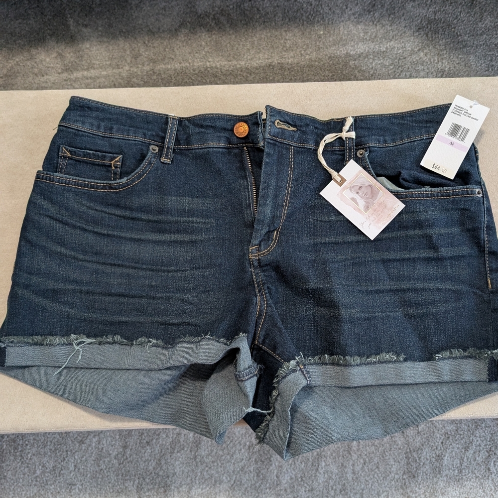 NWT Jessica Simpson Forever Rolled Cutoff Shorts